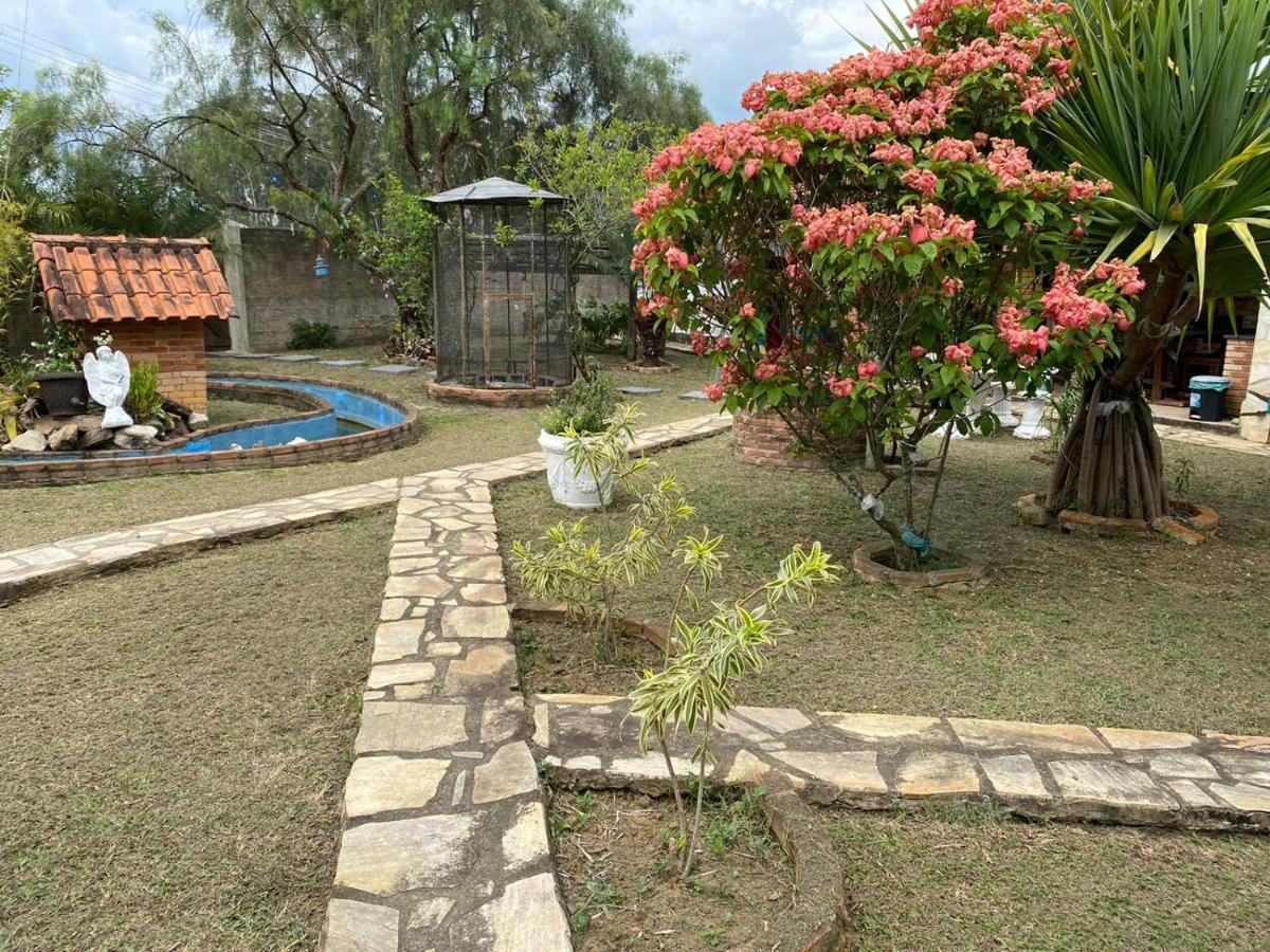 Hospedagem Recanto Das Orquideas Quatis Exterior photo